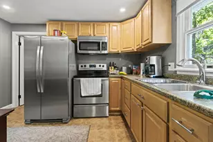 607 Granite St, Yarmouth, ME 04096 - Photo 9