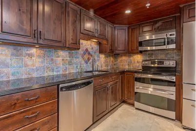207 E Grand Avenue #C2, Old Orchard Beach, ME 04064 - Photo 9