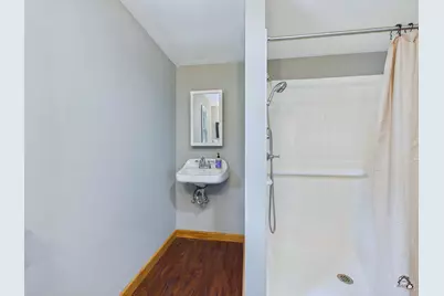 207 Pleasant Street, Mechanic Falls, ME 04256 - Photo 25