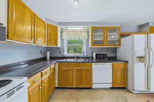 18 Skeetfield Rd, Oxford, ME 04270 - Photo 9