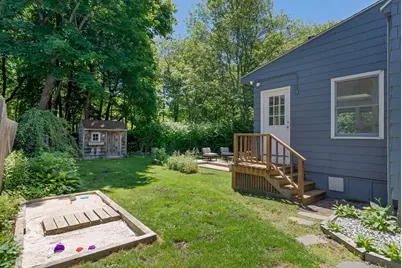 12 Linwood Street, Cape Elizabeth, ME 04107 - Photo 5