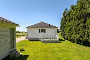 34 Thatcher St, Thomaston, ME 04861 - Photo 25