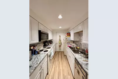 11 Academy Place #36, Saco, ME 04072 - Photo 3