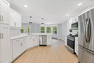 25 Lake Grove Ln, Auburn, ME 04210 - Photo 3