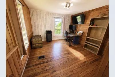 1010 Oakland Road, Belgrade, ME 04917 - Photo 9