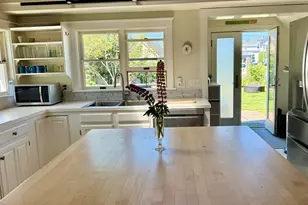 8 Pleasant St, Vinalhaven, ME 04863 - Photo 9