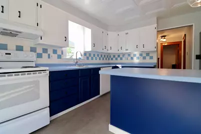 83 S Richland Street, South Portland, ME 04106 - Photo 17