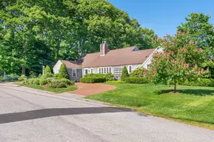1 Ledgewood Ln, Cape Elizabeth, ME 04107 - Photo 1