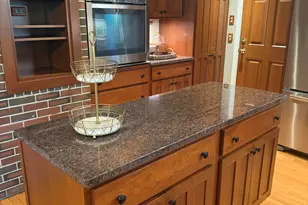 36 Pinewood Dr, Cumberland, ME 04021 - Photo 9