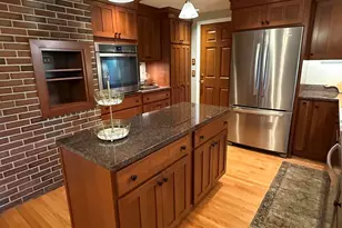 36 Pinewood Dr, Cumberland, ME 04021 - Photo 5