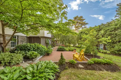 142 Longfellow Street, Portland, ME 04103 - Photo 5