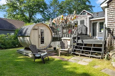 86 Underwood Road, Falmouth, ME 04105 - Photo 9