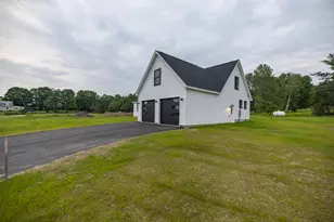 319 Harmons Corner Rd, Auburn, ME 04210 - Photo 11