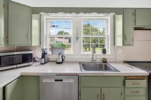 420 French St, Bangor, ME 04401 - Photo 7