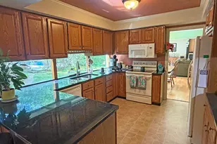 79 Park St, Ellsworth, ME 04605 - Photo 15