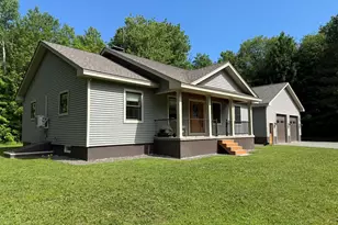 325 Bangor St, Houlton, ME 04730 - Photo 9