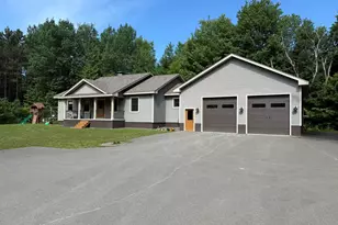 325 Bangor St, Houlton, ME 04730 - Photo 17