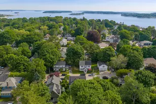 35-37 Warren Ave, Cape Elizabeth, ME 04107 - Photo 11