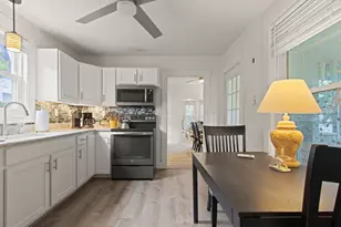 77 Ocean Ave, Old Orchard Beach, ME 04064 - Photo 17