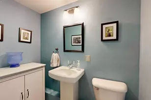 25 Delcliffe Ln, Lewiston, ME 04240 - Photo 11