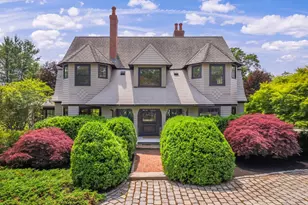 425 York St, York, ME 03909 - Photo 1