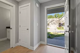 9 Cole St, South Portland, ME 04106 - Photo 9