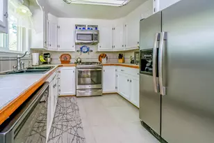 105 Perry Greene Hill Rd, Waldoboro, ME 04572 - Photo 13