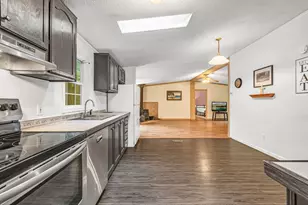 135 Ridgewood Dr, Warren, ME 04864 - Photo 13