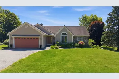 641 N Parish Road, Turner, ME 04282 - Photo 1