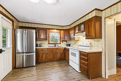 33 Cottage Street, Fairfield, ME 04901 - Photo 3