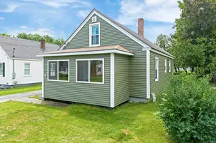 33 Cottage St, Fairfield, ME 04901 - Photo 31