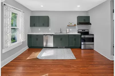 79 Oak Street, Ellsworth, ME 04605 - Photo 9