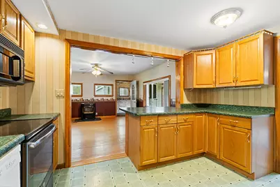 1050 Main Street, Palmyra, ME 04965 - Photo 13