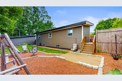 26 Columbia Street, Lewiston, ME 04240 - Photo 57