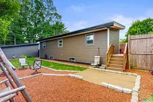 26 Columbia St, Lewiston, ME 04240 - Photo 57