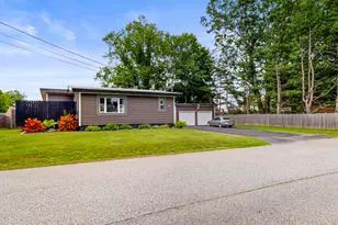 26 Columbia St, Lewiston, ME 04240 - Photo 3