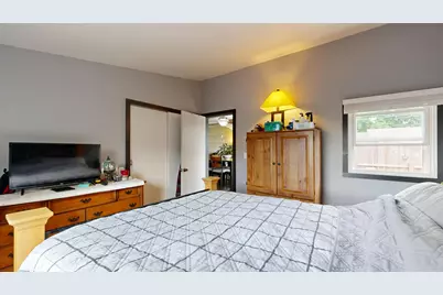26 Columbia Street, Lewiston, ME 04240 - Photo 37