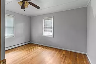 24 Cottage St, Fairfield, ME 04937 - Photo 15
