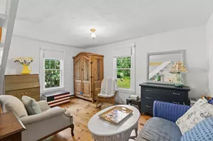 28 Beach Ave, Long Island, ME 04050 - Photo 5