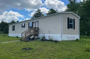 28 Wardtown Rd, Freeport, ME 04032 - Photo 1