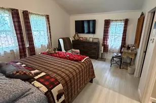 25 1/2 Elm St, East Millinocket, ME 04430 - Photo 15