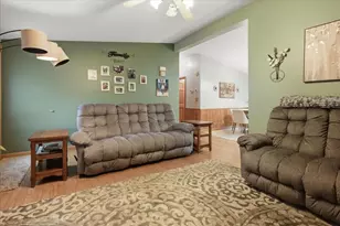 11 Fox Run Dr, Lewiston, ME 04240 - Photo 13
