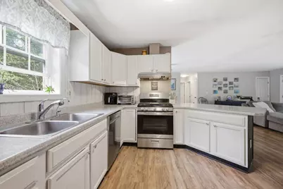41 Daffodil Lane, Cumberland, ME 04021 - Photo 11