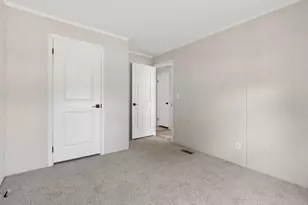 822 Main St, Vassalboro, ME 04989 - Photo 19