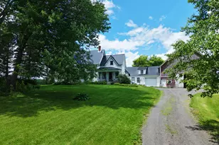 571 Smyrna St, Houlton, ME 04730 - Photo 3