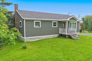 1082 Hamlin Rd, Hamlin, ME 04785 - Photo 9