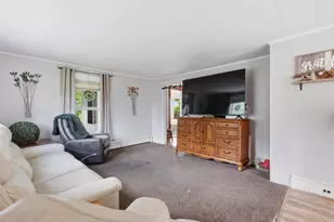 45 Pleasant St, Winthrop, ME 04364 - Photo 11