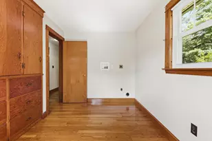 12 Dana Ave, Kittery, ME 03904 - Photo 5