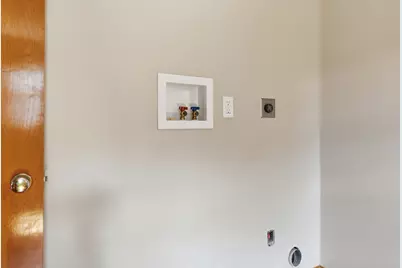 12 Dana Avenue, Kittery, ME 03904 - Photo 5
