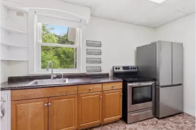 643 Main Street, Lewiston, ME 04240 - Photo 13